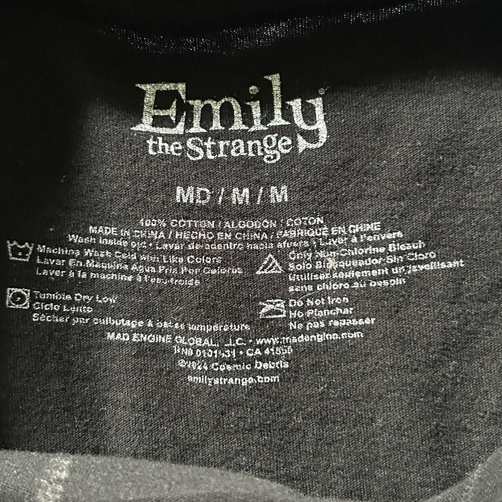 Emily the Strange Hot Topic T-Shirt - Picture 3 of 3